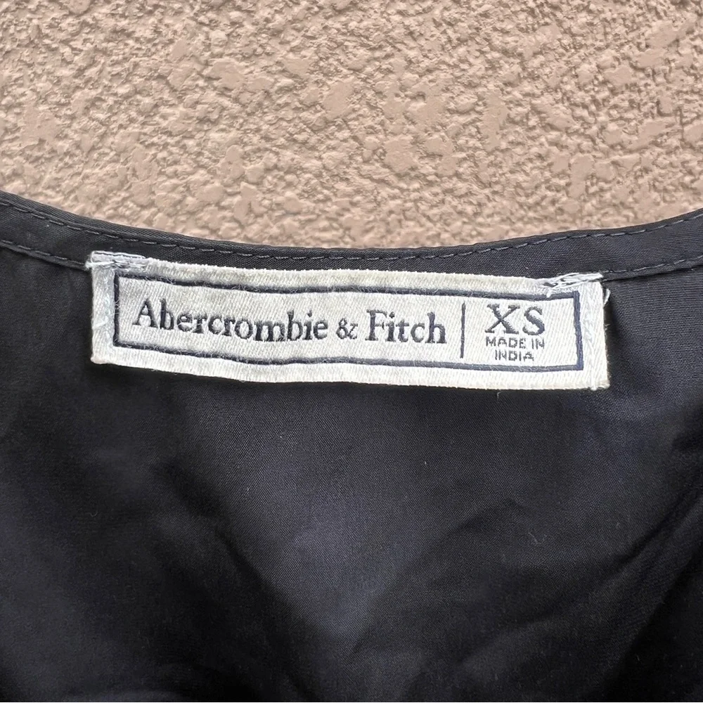 Abercrombie‎ & Fitch Embroidered Babydoll Top